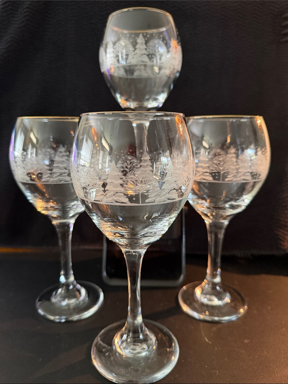 Vtg Clear Winter Wonderland Wine Glasses w/Gold Trim - Set of 4